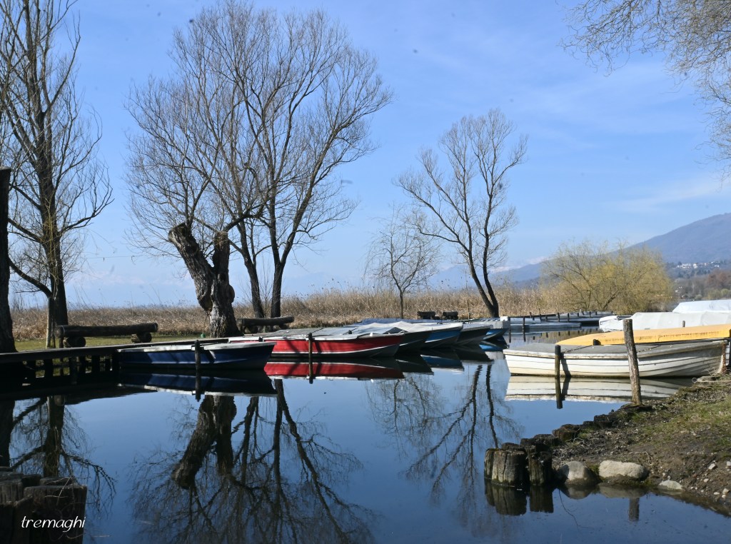 Fai che il tuo cuore sia come un lago. Con una superficie calma e silenziosa.  E una profondità colma di gentilezza (Lao&nbsp;Tzu)