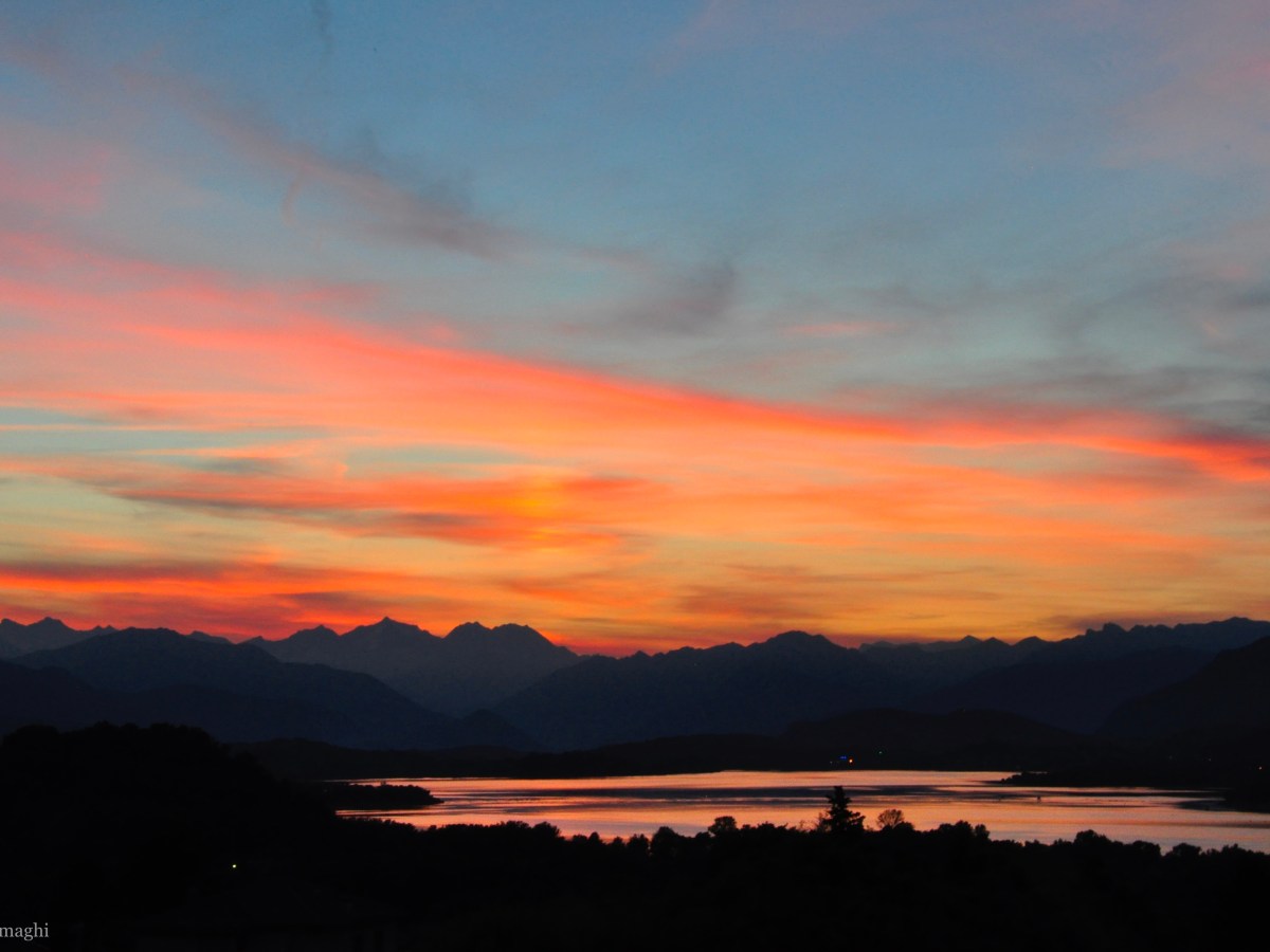 Il Lago di Varese, uno scrigno di storie di pescatori e dal sapore&nbsp;zen