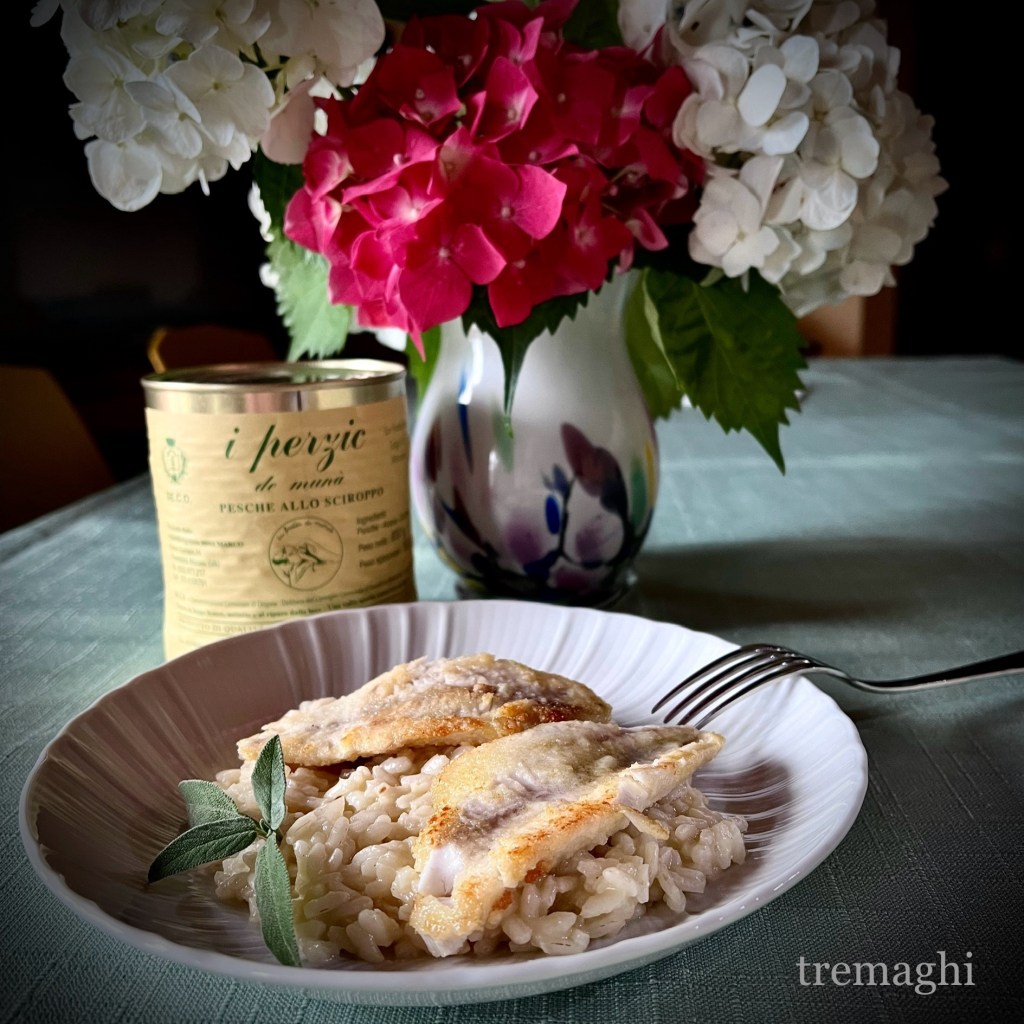 Tributo a due eccellenze del varesotto: risotto con pesce persico del lago Maggiore e pesche sciroppate di&nbsp;Monate.