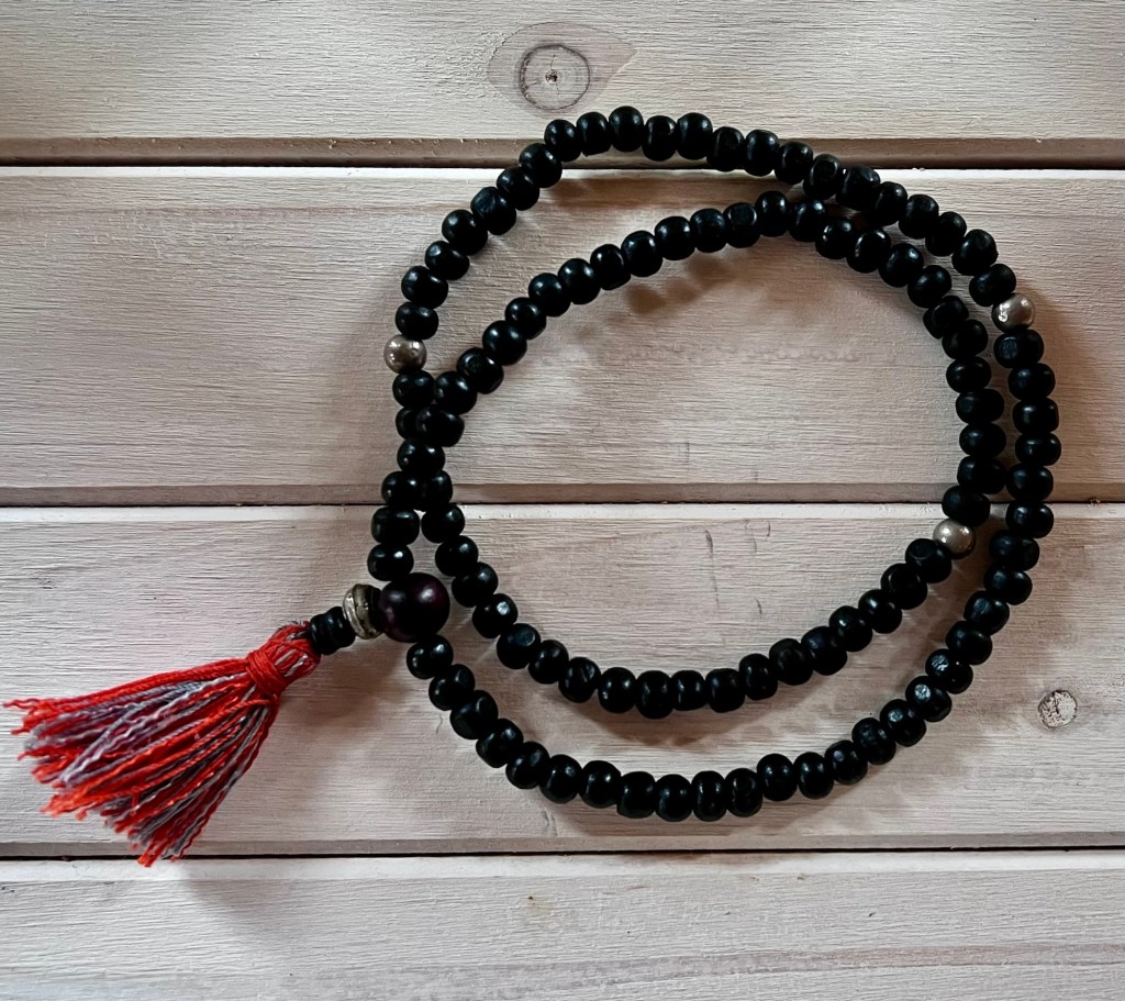La nostra vita è lo strumento mediante il quale compiamo esperimenti con la verità (Thich Nhat&nbsp;Hanh)