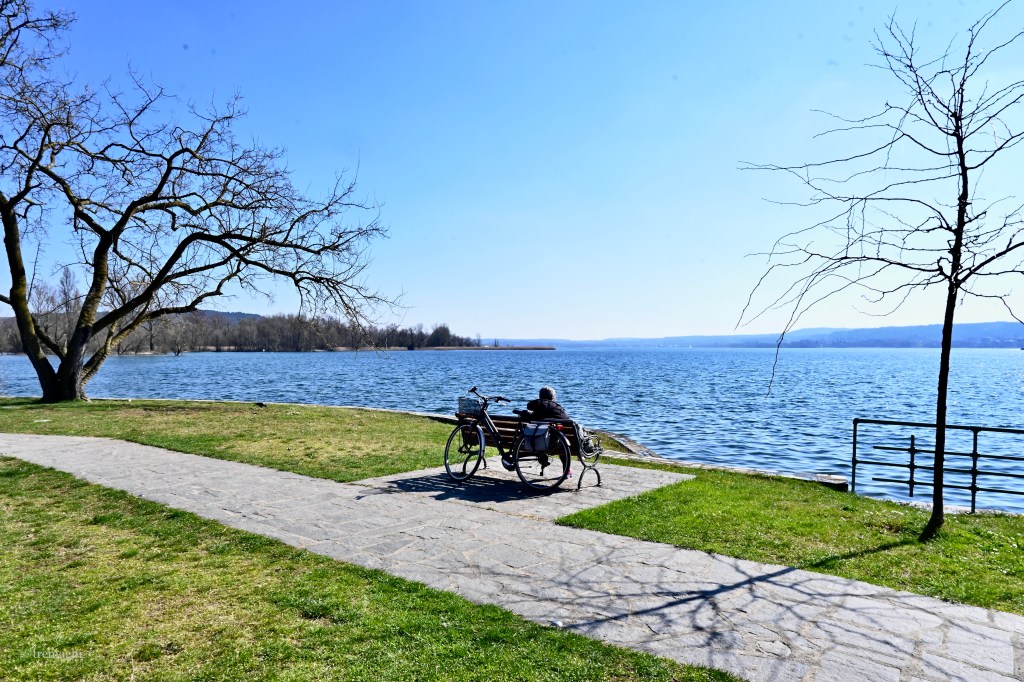 Angera, una Rocca, una leggenda e un incantevole e rilassante&nbsp;lago.